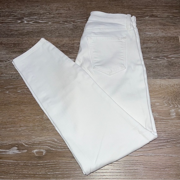 🆕 J Brand 835 Mid-Rise Capri in Blanc / Size: 25 - Picture 9 of 12